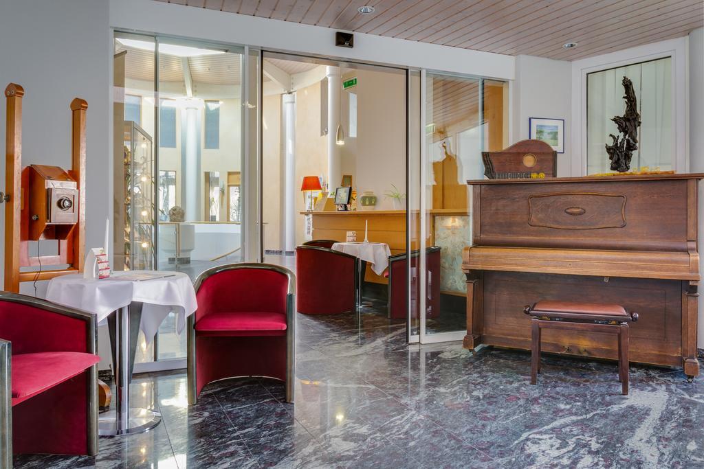 Seehotel Luisenhof Falkenhagen  Exterior photo